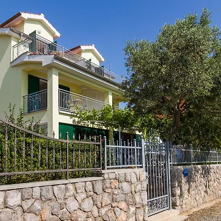Vukelic Apartment *