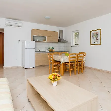 Apartment Vukelic *